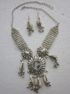 Tribal fusion cowrie Shell Tribal Vintage Rave Gypsy Boho Hippie Necklace f1393