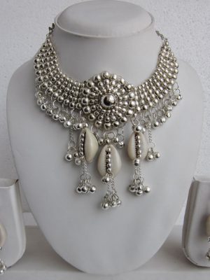 Beaded Choker Collar , Cowrie Shell Choker , Tribal Necklace Choker Jewelry set , silver plate metal beads , Kuchi Gypsy Banjara Boho Choker f1463