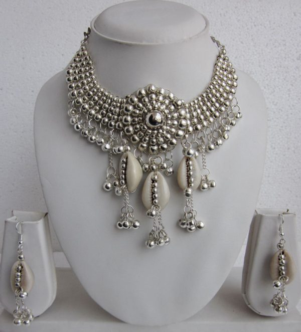 Beaded Choker Collar , Cowrie Shell Choker , Tribal Necklace Choker Jewelry set , silver plate metal beads , Kuchi Gypsy Banjara Boho Choker f1463