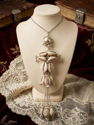 Chain Long Sweater Necklace Cowrie Shell w485