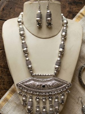 COSTUME JEWELRY Fancy Dress Necklace Earring Goth f1144