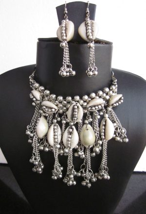 Cowrie Choker Oxidized Necklace f1557