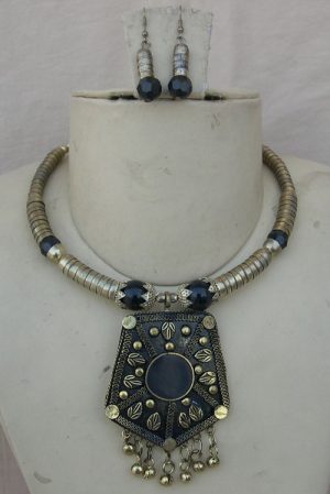 f663 Oxidized Gold Plated Classic Style Navratri Necklace Jewellery Set with Earrings for Women/Girls f663