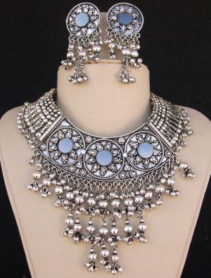 j78 Opera Oxidized Necklace j78