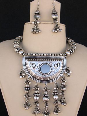 Silver Plated Oxidized Necklace j81