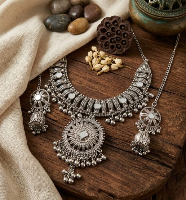 y21 Women's Silver Oxidized Traditional Ethnic Alloy Jewelry Necklace Set y21