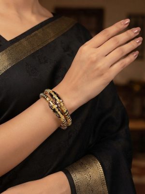 Golden Bracelets y2817