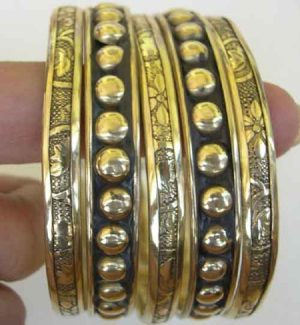 Trending Bangles 2.4 Oxidized Golden 5 pcs Set for Girls Bollywood Jewelry y511