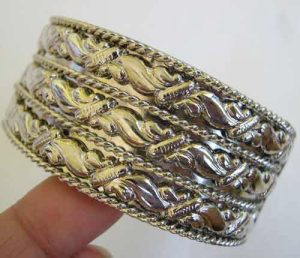 Silver Bracelets y538