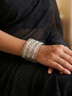 Silver Bracelets y538