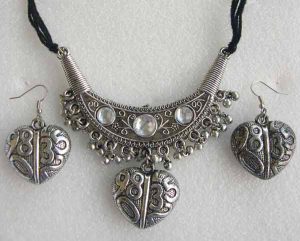y183 Oxidized Silver Necklace Jewellery Set for Women y183