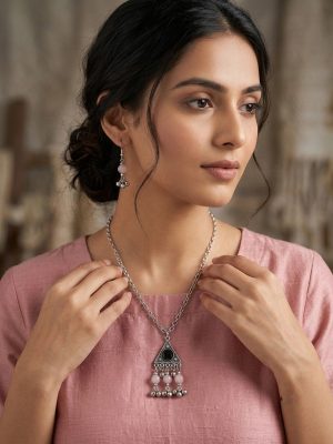f1724 Sweater Long Necklace