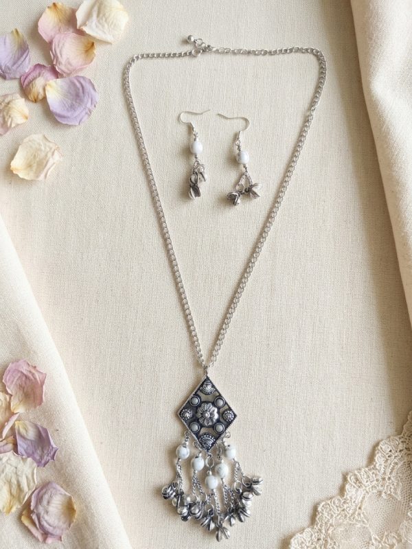 Sweater Long Necklace