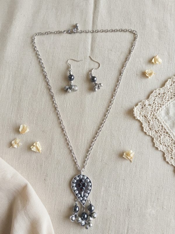 Sweater Long Necklace